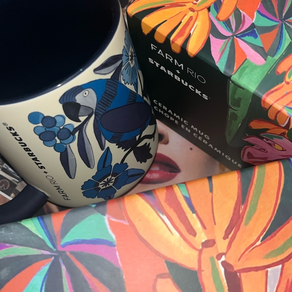 ♥️🦜• 🌹 Farm Rio x Starbucks x Mug Vibes… 👅•🦜♥️